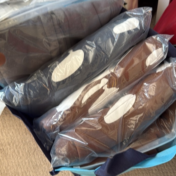 CLASHTOWN Hoodies - Picture 4 of 5